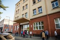Zväčšiť fotografiu - Župa pokračuje v debarierizácii stredných škôl - TSK_Partizanske_GYM_SOS__25_of_73_