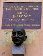 Župa pripravuje rekonštrukciu pamätného domu janka jesenského, ktorý pripomína jeho pôsobenie v bánovciach nad bebravou - Ladislav Barabás