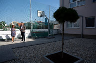 Zväčšiť fotografiu - Bánovské gymnázium s odvhlčeným átriom - 20210908_TSK__048w