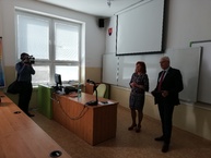 Bánovské gymnázium sa zapojilo do nového projektu, ktorý pomáha rozvíjať komunikačné schopnosti - uvod_besedy