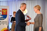 Zväčšiť fotografiu - Bez učiteľov by školy boli len prázdnymi budovami