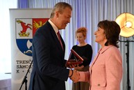 Zväčšiť fotografiu - Bez učiteľov by školy boli len prázdnymi budovami