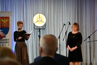 Zväčšiť fotografiu - Bez učiteľov by školy boli len prázdnymi budovami