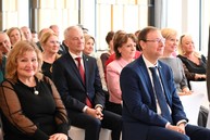 Zväčšiť fotografiu - Bez učiteľov by školy boli len prázdnymi budovami