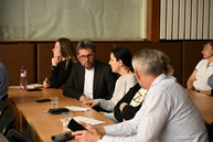 Zväčšiť fotografiu - Bezpečnosť na školách v kraji sa zlepšuje vďaka spolupráci polície a riaditeľov škôl