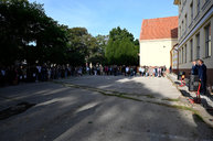 Zväčšiť fotografiu - Brány župných stredných škôl prekročilo takmer 16 tisíc študentov - 20210902_TSK_skoly_004w