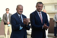 Zväčšiť fotografiu - Brány župných stredných škôl prekročilo takmer 16 tisíc študentov - 20210902_TSK_skoly_037w