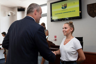Čerstvých absolventov jilemáku vystrojil do života aj trenčiansky župan - 20180530_TSK_vysvedcenia_071w