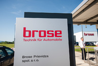 Zväčšiť fotografiu - Certifikáty si prevzali ďalší úspešní absolventi duálneho vzdelávania - TSK_Brose dualisti_mini (1 of 36)