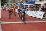 Zväčšiť fotografiu - Cyklistická elita zavíta v júni do bánoviec - Okolo Slovenka 2018 v Trenčianskom kraji