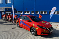 Cyklistický tím strednej športovej školy v trenčíne má úplne nový elektromobil, ocenenie si dnes prevzali aj najlepší športovci - 20190416_SS╠îS╠î_Cyklisti_elektromobil_025w