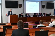 Zväčšiť fotografiu - Diskutovalo sa o podnikateľskom prostredí i vzdelávaní v trenčianskom kraji