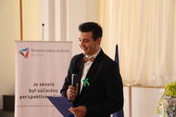 Dnes si prevzali maturitné vysvedčenia, zajtra nastupujú do práce - SOŠ PUCHOV (20)
