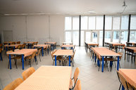Zväčšiť fotografiu - Do modernizácie novomestskej priemyslovky išli takmer 4 mil. eur - 20210902_TSK_skoly_104w