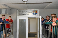 Do vybavenia školy s najmodernejšími energetickými výdobytkami pribudli aj pracoviská pre odborný výcvik žiakov stavebných odborov - 20190904_TSK_skoly_091w