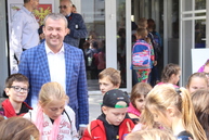 Drony lietajúce nad soš pod sokolicami v trenčíne uchvátili približne 400 detí zo základných škôl - IMG_1504