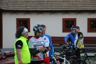 Druhý ročník cyklistického projektu vrchárska koruna trenčianska odštartovali nočným výjazdom na hrad beckov - IMG_6877