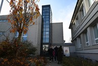 Zväčšiť fotografiu - Gymnázium púchov je plne bezbariérové