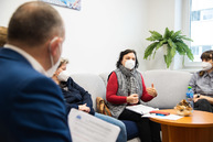Zväčšiť fotografiu - Hodnotiaca návšteva považskobystrickej soš strojárskej dopadla na výbornú - HOM_SOŠ strojnícka PB_mini-54