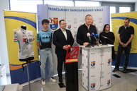 Zväčšiť fotografiu - Karpatské preteky kuriérov povedú aj trenčianskym krajom - IMG_6155