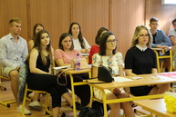 Zväčšiť fotografiu - Kraj chce prilákať žiakov na nedostatkové odbory - asistenti_II_1