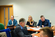 Zväčšiť fotografiu - Kraj pripravuje školy na postupnú profiláciu - TSK_krajská rada_mini (4 of 13)