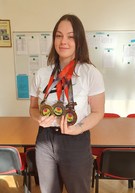 Zväčšiť fotografiu - Medailová žatva žiakov trenčianskeho gymnázia - 247862320_288835099908863_4245311791546285362_n