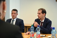 Zväčšiť fotografiu - Memorandom k vytvoreniu spolupráce s polovodičovým priemyslom