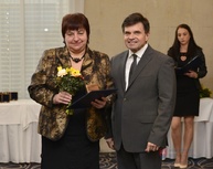 Minister školstva ocenil 4 pedagógov zo škôl v trenčianskom kraji za ich celoživotný prínos v rámci rozvoja školstva - 49543