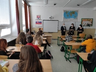 Zväčšiť fotografiu - Ministerská návšteva na pôde gymnázia v dubnici nad váhom - IMG_20210409_113656