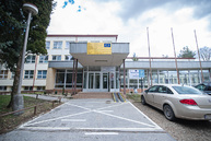 Zväčšiť fotografiu - Mladí bánovskí strojári pomáhajú rozvíjať mesto - SOŠ BnB_kovové srdcia (5)