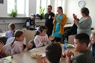 Zväčšiť fotografiu - Mladí vynálezcovia vidia, ako sa ich sen mení na skutočnosť
