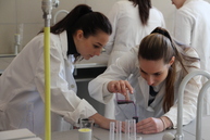 Na gymnáziu v púchove sa vyučuje v 3 zrekonštruovaných prírodovedných laboratóriách - IMG_5131
