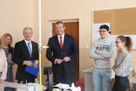 Na gymnáziu v púchove sa vyučuje v 3 zrekonštruovaných prírodovedných laboratóriách - IMG_5211
