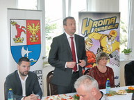Na skvalitnení stredoškolského vzdelávania spolupracuje už približne 250 subjektov v trenčianskej župe - PRIEVIDZA_MEMORANDUM (1)_resize