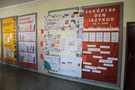 Na soš obchodu a služieb v trenčíne slávili multijazyčnosť v európe - IMG_7905