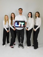 Zväčšiť fotografiu - Na veľtrhu podnikateľských talentov bodovalo niekoľko župných škôl