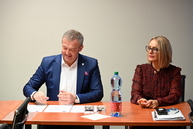 Zväčšiť fotografiu - Na župe zasadol mládežnícky parlament s novým vedením