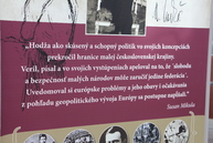 Na župnom úrade dnes pedagógovia i žiaci spoznávali spôsoby, ako eliminovať prejavy extrémizmu - IMG_1392