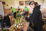 Zväčšiť fotografiu - Nádejné floristky z celého slovenska súťažili v pruskom - TSK_SOŠ Pruské_súťaž_mini-14
