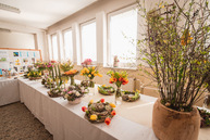 Zväčšiť fotografiu - Nádejné floristky z celého slovenska súťažili v pruskom - TSK_SOŠ Pruské_súťaž_mini-59