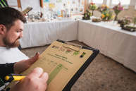 Zväčšiť fotografiu - Nádejné floristky z celého slovenska súťažili v pruskom - TSK_SOŠ Pruské_súťaž_mini-60