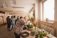 Zväčšiť fotografiu - Nádejné floristky z celého slovenska súťažili v pruskom - TSK_SOŠ Pruské_súťaž_mini-73