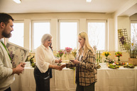 Zväčšiť fotografiu - Nádejné floristky z celého slovenska súťažili v pruskom - TSK_SOŠ Pruské_súťaž_mini-86