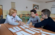 Zväčšiť fotografiu - Najvýznamnejšie ocenenie ministerstva školstva v rukách učiteľky bánovského gymnázia - DSC_2604