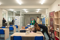 Zväčšiť fotografiu - Národná kultúrna pamiatka sa mení na modernú školu - TSK_SOŠ Pruské_strecha_intrák_mini-33