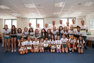 Nemšová je baštou dievčenského florbalu, z najväčšieho šampionátu na svete si tento rok nemšovské florbalistky odniesli striebro i zlato - 20180727_TSK_florbalistky_Nemsova_065w