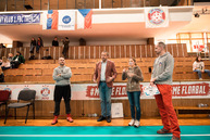 Zväčšiť fotografiu - Nepočujúci si zmerali sily na turnaji v trenčine - TSK_športový deň nepočujúcich TN_mini-27