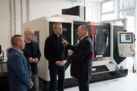 Zväčšiť fotografiu - Nové technológie posúvajú kvalitu vzdelávania vpred - 20230320_TSK_010w