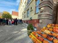 Zväčšiť fotografiu - Novomestské gymnázium je už 50 rokov pridruženou školou unesco - 20211026_120321